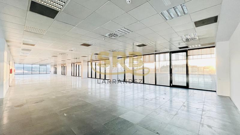 Foto b330c4ca-648d-4bfb-9d11-c5296f3d9c96. Affitto ufficio con riscaldamento parcheggio in Volpelleres Sant Cugat del Vallès