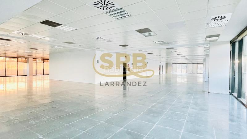 Foto 9d48bea8-50f2-48b7-b7db-e9db74c9d0ef. Alquiler oficina  muy luminosa, de superficie diáfana, en Sant Cugat del Vallès