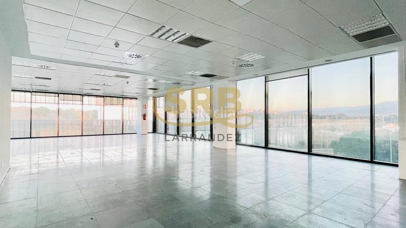 Foto 4d08f575-a772-4fcb-8da9-c94f538f946b. Lloguer oficina amb calefacció aparcament a Volpelleres Sant Cugat del Vallès