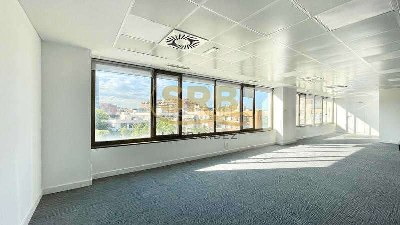 Foto 7fdd88bf-cda8-4163-8522-75864768a7ad. Affitto ufficio con riscaldamento parcheggio in El Parc i la Llacuna del Poblenou Barcelona