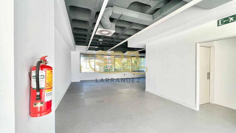 Foto 0edd8531-f576-4dd6-baca-2180a17058c7. Location bureau avec chauffage parking dans El Parc i la Llacuna del Poblenou Barcelona