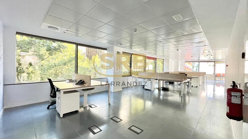 Foto 7fa68e8b-22be-4e86-bdd2-115d95f8b962. Location bureau avec chauffage parking dans El Parc i la Llacuna del Poblenou Barcelona