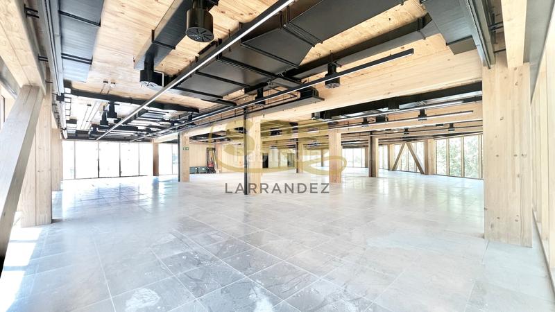 Foto 865ab7a9-2fe4-479b-b608-8c1eb881cfa5. Rent office space with heating parking in Besòs - Maresme Barcelona