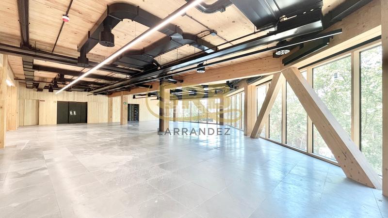 Foto 85e0d200-9d3e-43a0-80d4-c944b11c7217. Rent office space with heating parking in Besòs - Maresme Barcelona