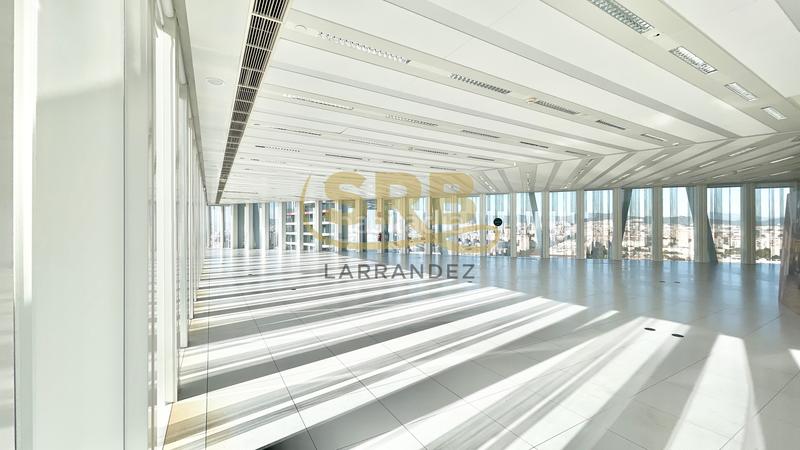 Foto 476bce1c-35a2-4cc2-9c31-2880144e71de. Lloguer oficina amb calefacció aparcament a Besòs - Maresme Barcelona