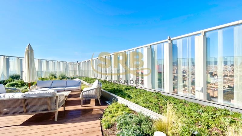 Foto b3778f85-6e7b-41f1-b011-c17687610cc3. Rent office space with heating parking in Besòs - Maresme Barcelona