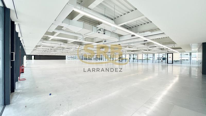 Foto 8f56ab5e-f2df-4d6f-a5ea-5f6b747c6208. Miete büro mit heizung parking in La Marina del Port Barcelona