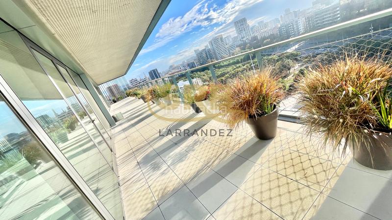 Foto 8e743c00-2e16-4a19-8f79-910107da0a7d. Alquiler oficina s con excelentes acabados y terrazas en 22@ en Barcelona