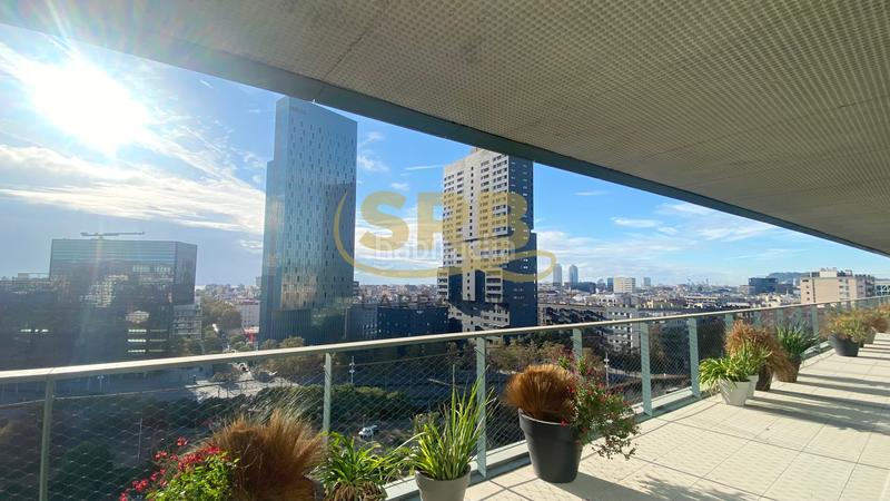 Foto 550472a4-a92b-4438-84d3-7a2cf5e13fa7. Rent office space with heating parking in Provençals del Poblenou Barcelona