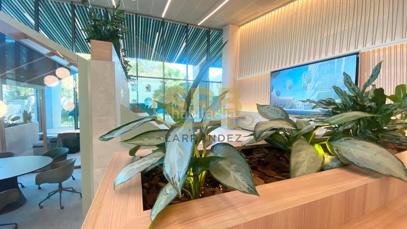 Foto f5f7f916-5758-4c39-a8fd-8b042d0f8565. Rent office space with heating parking in Provençals del Poblenou Barcelona