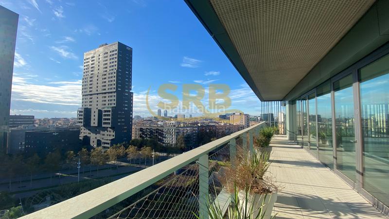 Foto fb4be5e9-4b57-445d-9773-8bb129c554bd. Rent office space with heating parking in Provençals del Poblenou Barcelona