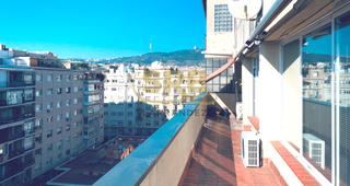 Location Bureau  Carrer de balmes. Oficina con terraza privativa situada en calle balmes de barcelo
