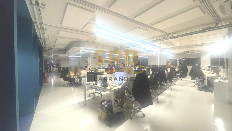 Foto 18fe1c50-5053-4150-baf6-7be65411d6d8. Miete büro mit heizung parking in El Parc i la Llacuna del Poblenou Barcelona