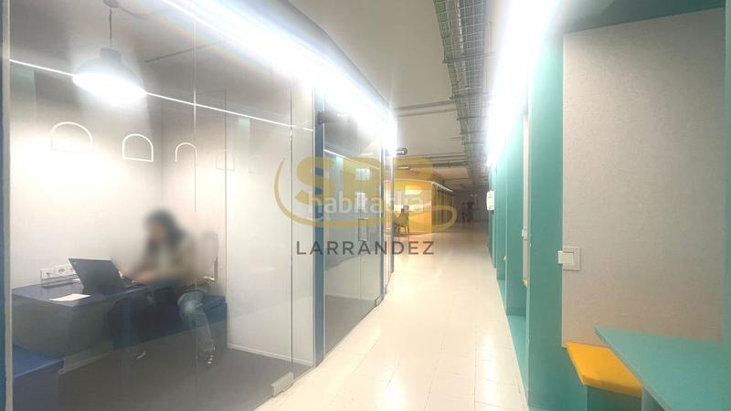 Foto 7e79eca5-ae75-467b-be5d-cca7473bc527. Miete büro mit heizung parking in El Parc i la Llacuna del Poblenou Barcelona