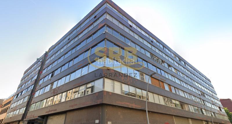 Foto f8298343-a8f6-4da9-8a67-7394cc600462. Miete büro mit heizung parking in El Parc i la Llacuna del Poblenou Barcelona