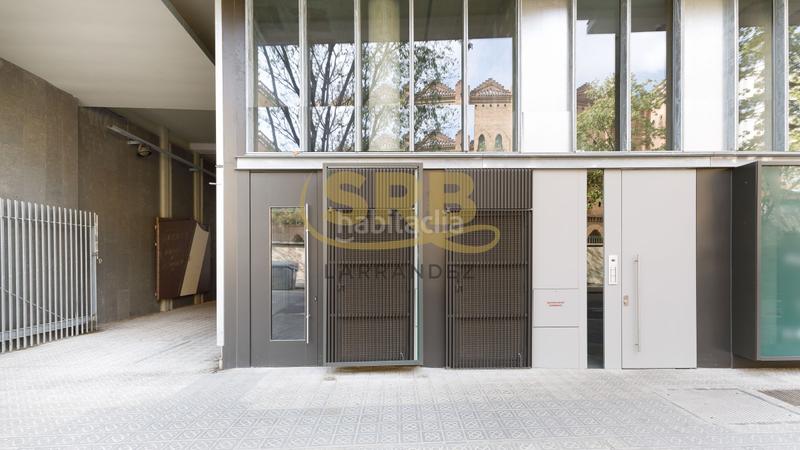 Foto 39b2e40d-e513-4309-9c94-57a73a2d3991. Lloguer local comercial a Fort Pienc Barcelona