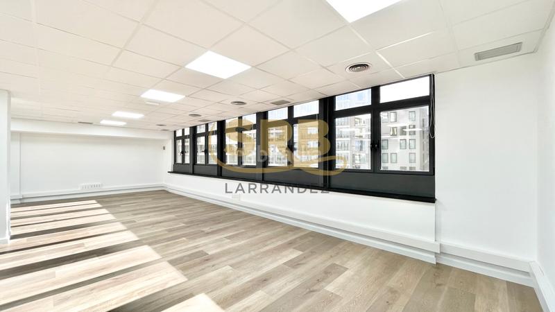 Foto 18bbf2ea-0a40-4f02-8707-09af04aa492d. Miete büro mit heizung in Sant Gervasi - Galvany Barcelona