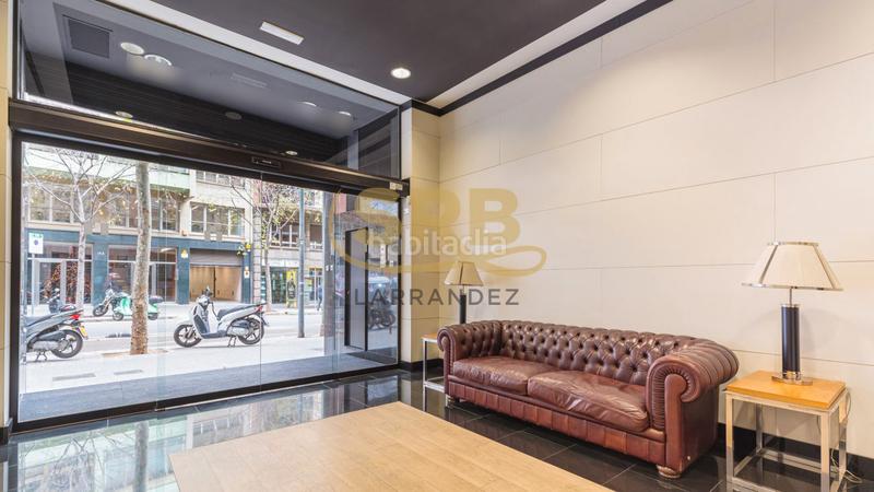 Foto 6feb11e3-e9f6-40b8-a9aa-67a00bef9038. Rent office space with heating parking in La Nova Esquerra de l´Eixample Barcelona