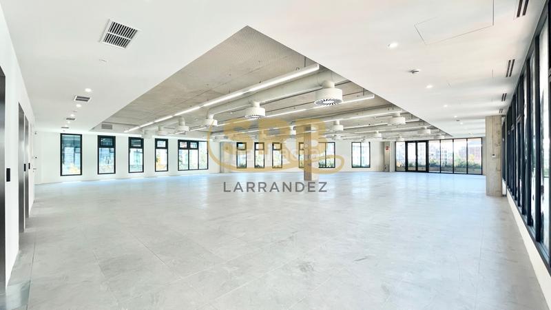 Foto 1922c412-8b28-4cb8-983f-7a06928710d0. Lloguer oficina amb calefacció aparcament a El Parc i la Llacuna del Poblenou Barcelona