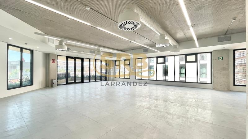 Foto 2d0985b5-0671-4e08-ae39-ebcba0855930. Rent office space with heating parking in El Parc i la Llacuna del Poblenou Barcelona