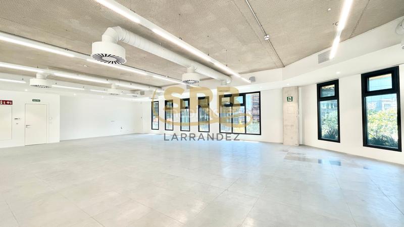 Foto 34ca625f-4b7e-4b5a-b9b6-088f47315d36. Rent office space with heating parking in El Parc i la Llacuna del Poblenou Barcelona