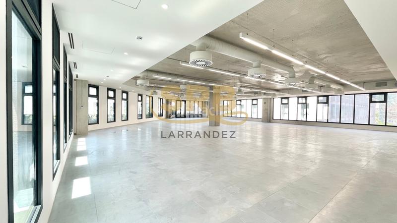 Foto 430bc464-32b6-4917-9fda-ef9e88f9cef3. Rent office space with heating parking in El Parc i la Llacuna del Poblenou Barcelona