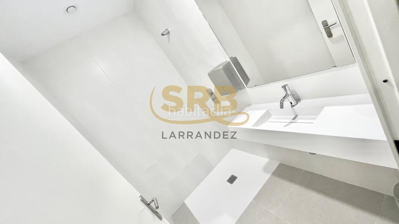 Foto bc6ff1e7-aa5f-4c5a-af30-626a177ecdb8. Rent office space with heating parking in El Parc i la Llacuna del Poblenou Barcelona