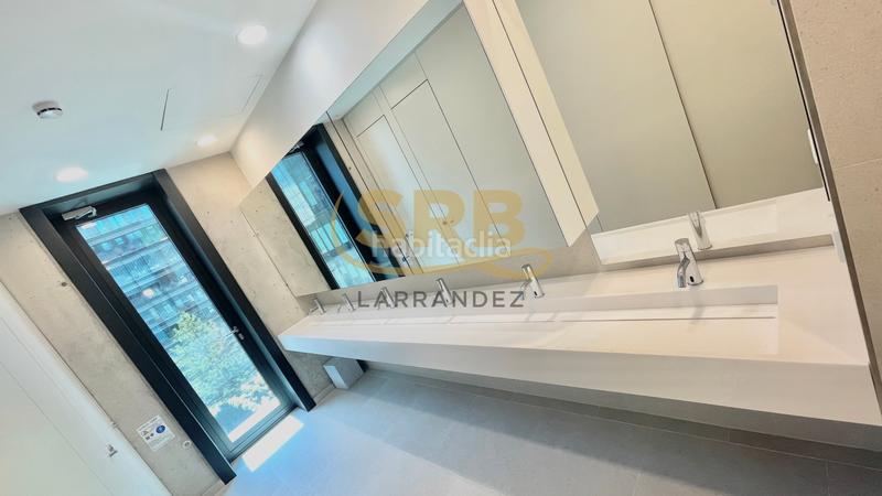 Foto c943427e-69fa-498e-910d-2e794fca9388. Rent office space with heating parking in El Parc i la Llacuna del Poblenou Barcelona