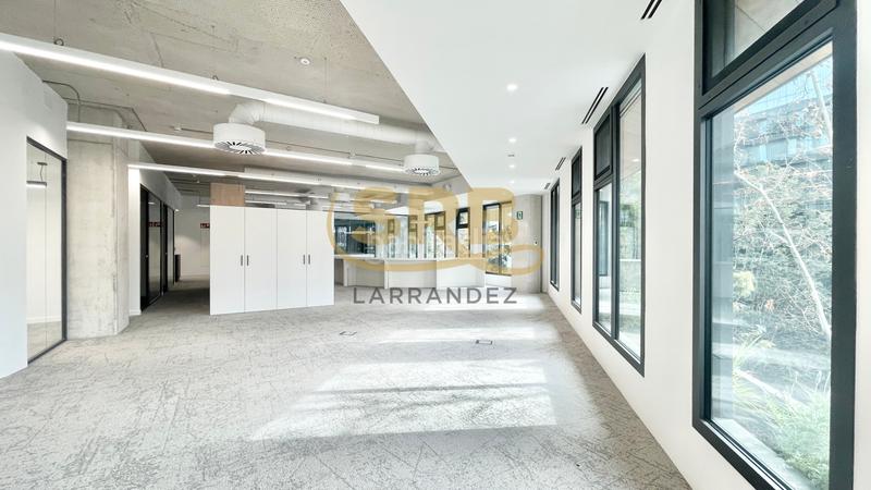 Foto 721fe5bd-08bf-4792-a77d-3079262cb923. Location bureau avec chauffage parking dans El Parc i la Llacuna del Poblenou Barcelona