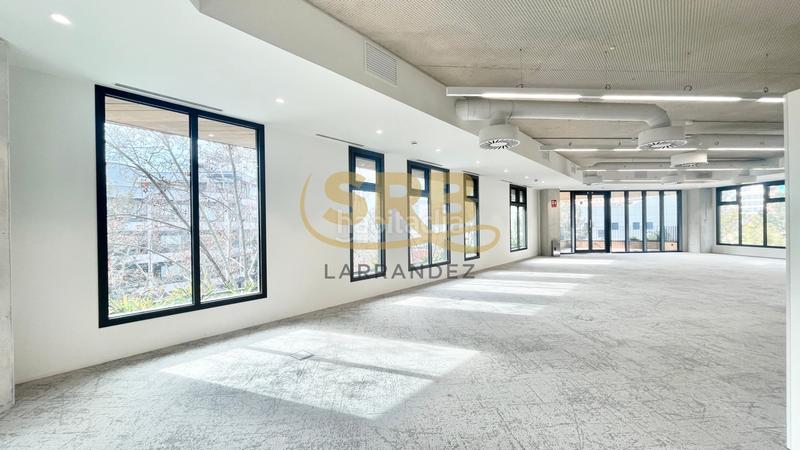 Foto 76aacd2e-fbd0-4bca-9812-9c9c2cbbea4f. Location bureau avec chauffage parking dans El Parc i la Llacuna del Poblenou Barcelona