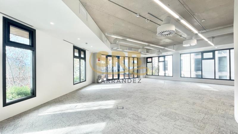 Foto 284e072b-f3bf-4c76-8a0b-3961cd95eb1e. Miete büro mit heizung parking in El Parc i la Llacuna del Poblenou Barcelona