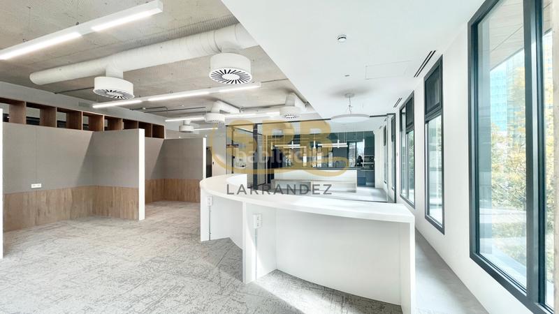 Foto 34cc48f5-3f5b-4dc4-942b-60ebb4d7e5a4. Miete büro mit heizung parking in El Parc i la Llacuna del Poblenou Barcelona