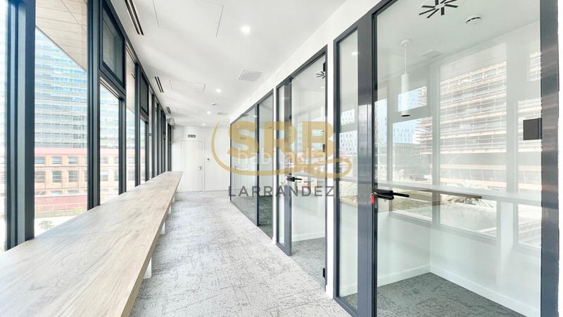 Foto 42ceb2fe-aa2d-44f6-a74d-cc6147c5f388. Rent office space with heating parking in El Parc i la Llacuna del Poblenou Barcelona