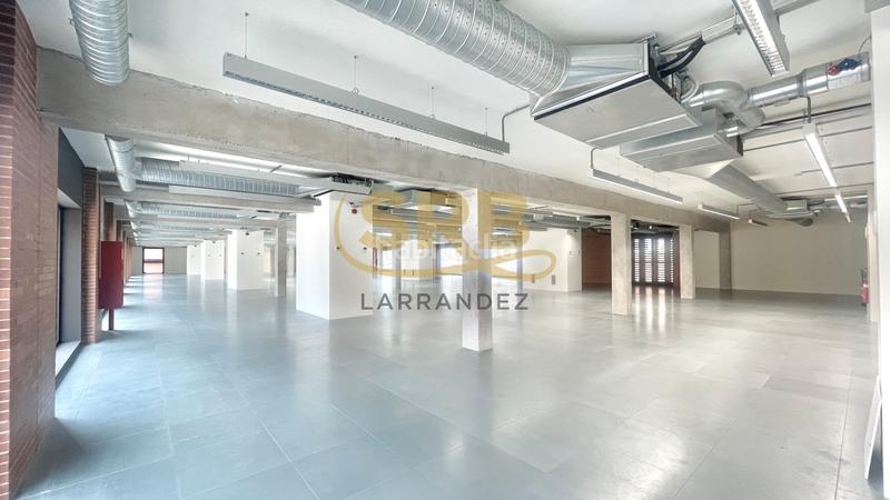 Foto ab1938f9-71e1-4d1f-b60f-5bd611a4e8c1. Miete büro mit heizung parking in La Vila Olímpica del Poblenou Barcelona