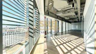 Location Bureau  Carrer de la ciutat de granada. Oficinas muy luminosas y difánas en el 22@ de barcelona
