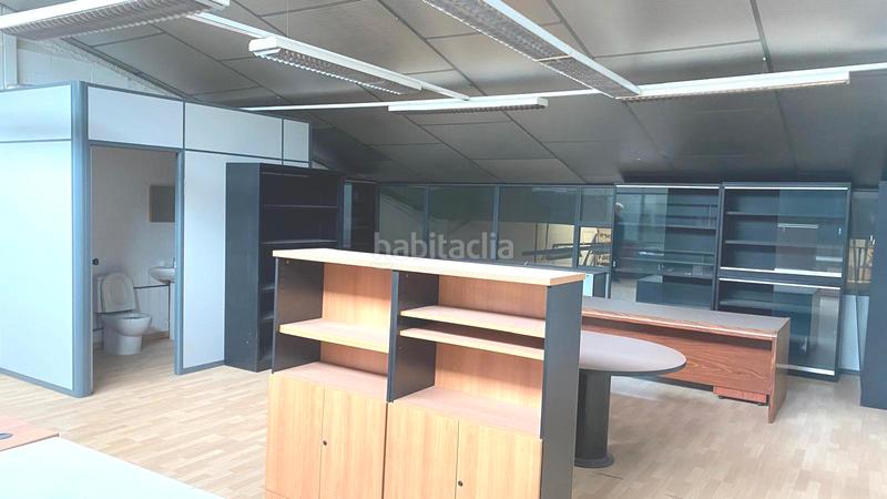 Foto c0d6aba7-1eab-417d-b202-f4278d1fba96. Alquiler nave industrial nave en perfecto estado en Rubí