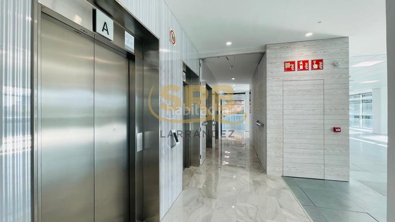 Foto 2b72a9f8-ea2a-43f9-8b93-9d0a297977c0. Rent office space with heating parking in Diagonal Mar i el Front Marítim del Poblenou Barcelona