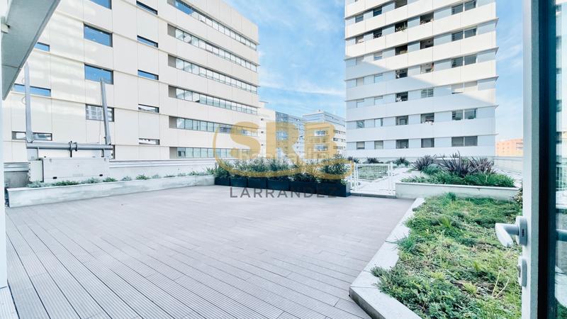 Foto 4946590c-58b8-4add-84e2-ee30e40353f3. Rent office space with heating parking in Diagonal Mar i el Front Marítim del Poblenou Barcelona