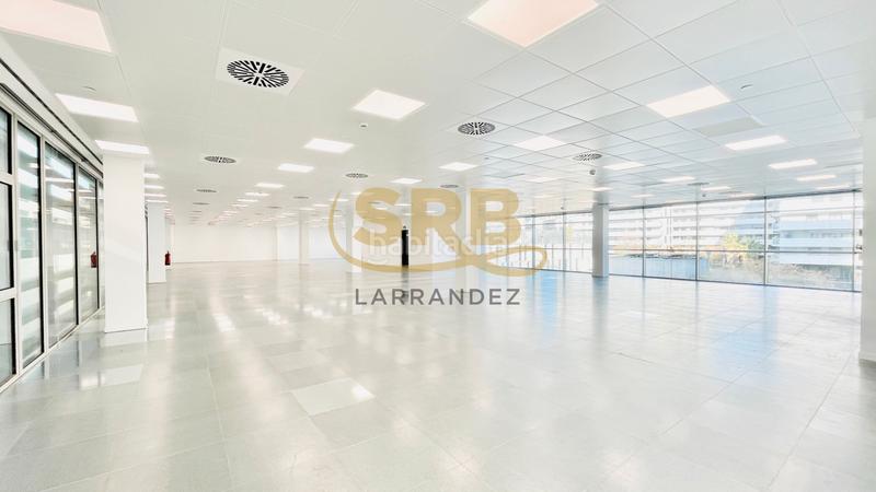 Foto 8e914847-fc98-4494-ae28-d6fbeaf0f794. Rent office space with heating parking in Diagonal Mar i el Front Marítim del Poblenou Barcelona