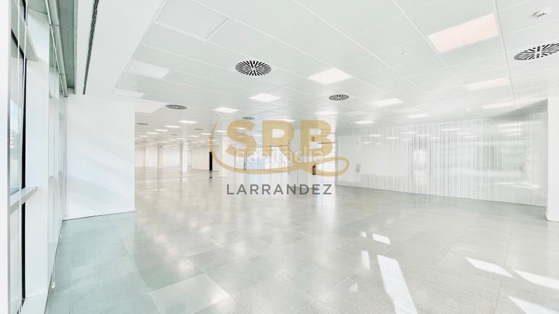 Foto 985a77a8-1115-4d5f-b440-513ca4358f32. Rent office space with heating parking in Diagonal Mar i el Front Marítim del Poblenou Barcelona
