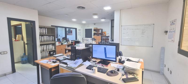 Foto a27871a8-1b3a-463a-9a02-c410d2630eb1. Fabrikhalle in Polígon Industrial Santa Margarida Terrassa