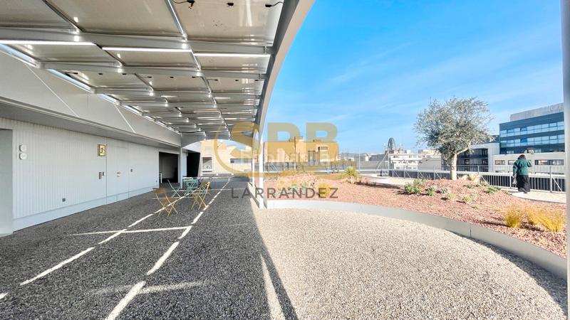 Foto 675488a4-28a3-46e6-8605-a9d9a04fafeb. Miete büro mit heizung parking in La Vila Olímpica del Poblenou Barcelona