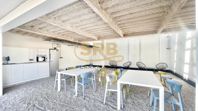 Foto e0e8ee37-9499-4d60-ad48-289a2fe011b8. Miete büro mit heizung parking in La Vila Olímpica del Poblenou Barcelona
