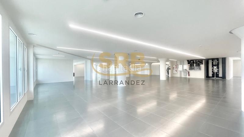 Foto a4da10b8-d61d-43f2-b3c3-c96f81c24461. Miete büro mit heizung parking in La Vila Olímpica del Poblenou Barcelona