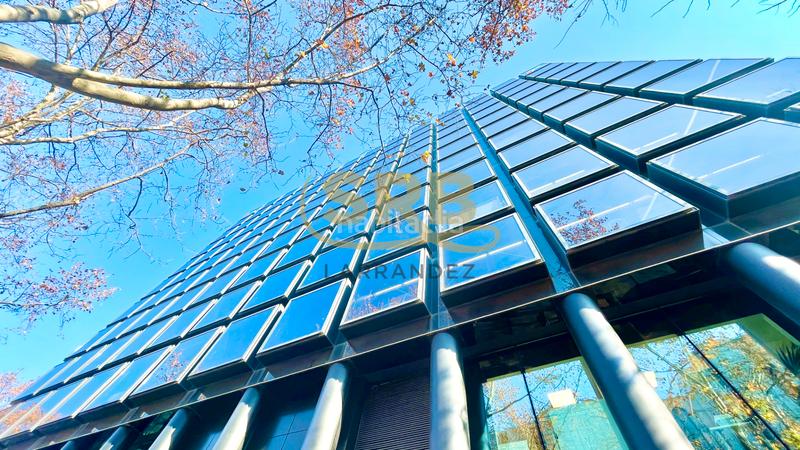 Foto bfe03a26-2c14-4257-93a3-5a2610db5f35. Rent office space with heating parking in Barri de les Corts Barcelona