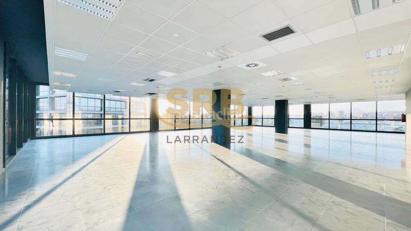 Foto d0373622-8473-4cb6-bbc8-97ddebd04d26. Location bureau avec chauffage parking dans Turó de Can Mates Sant Cugat del Vallès