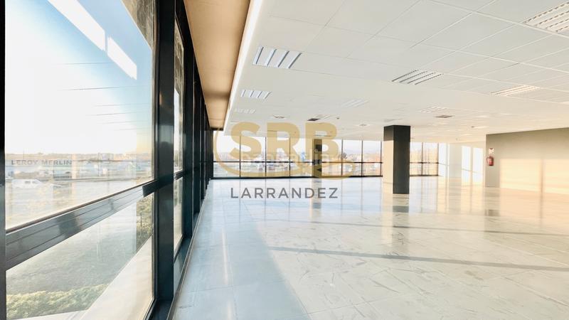 Foto eaf36837-ed2b-4ffb-bc02-e6ca64753105. Rent office space with heating parking in Turó de Can Mates Sant Cugat del Vallès