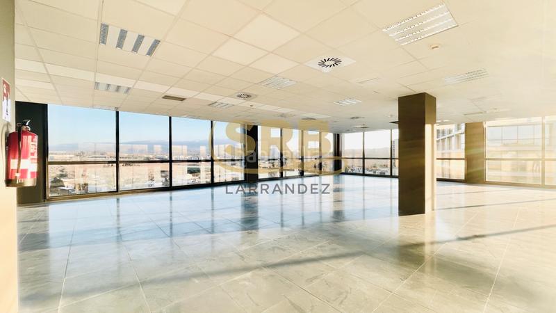 Foto d29412c8-6122-4cc0-b3b2-5c2d63a04a1c. Miete büro mit heizung parking in Turó de Can Mates Sant Cugat del Vallès