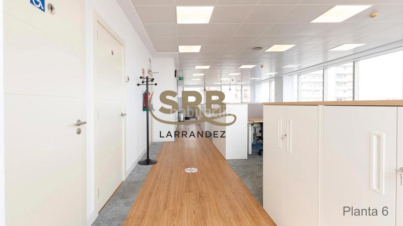 Foto 68e37fa5-8c42-40d1-bbd0-d6e2ff696444. Miete büro mit heizung parking in Hostafrancs Barcelona