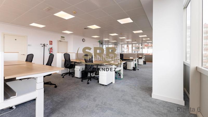 Foto aba19bf8-d86d-4db3-a622-d11170c9bbb1. Miete büro mit heizung parking in Hostafrancs Barcelona